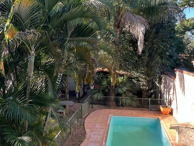 Casa com 1000m² 7 quartos e 8 banheiros, à venda, no bairro Braúnas em Belo Horizonte