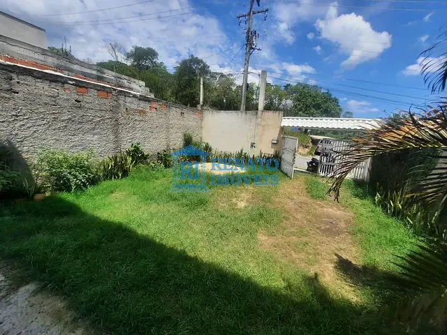 Casa 4 quartos e 3 banheiros, para alugar, no bairro Flamengo em Maricá