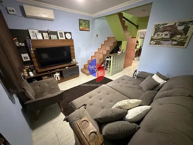 Casa 2 quartos e 2 banheiros, à venda, no bairro Praia da Esperança (Guia de Pacobaíba) em Magé