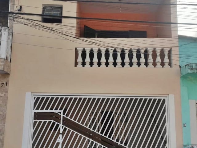 Sobrado com 222m² 4 quartos e 1 banheiro, à venda, no bairro Conjunto Alvorada em Poá