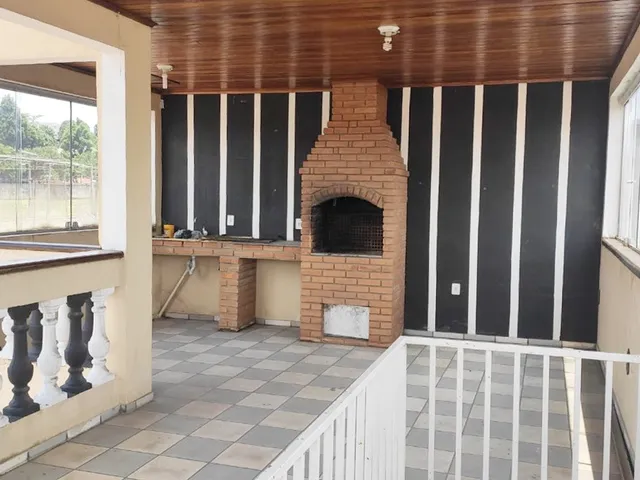 Sobrado com 222m² 4 quartos e 1 banheiro, à venda, no bairro Conjunto Alvorada em Poá