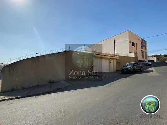 Casa com 380m² 3 quartos e 4 banheiros, à venda, no bairro Rio Acima em Votorantim