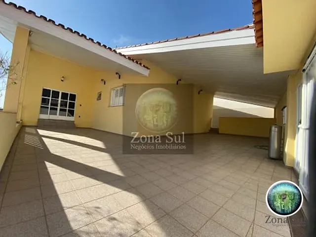 Casa com 380m² 3 quartos e 4 banheiros, à venda, no bairro Rio Acima em Votorantim