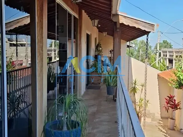 Casa com 374m² 5 quartos e 5 banheiros, à venda, no bairro Florianópolis em Jaguariúna