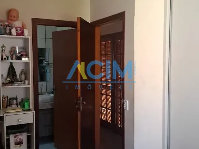 Casa com 374m² 5 quartos e 5 banheiros, à venda, no bairro Florianópolis em Jaguariúna
