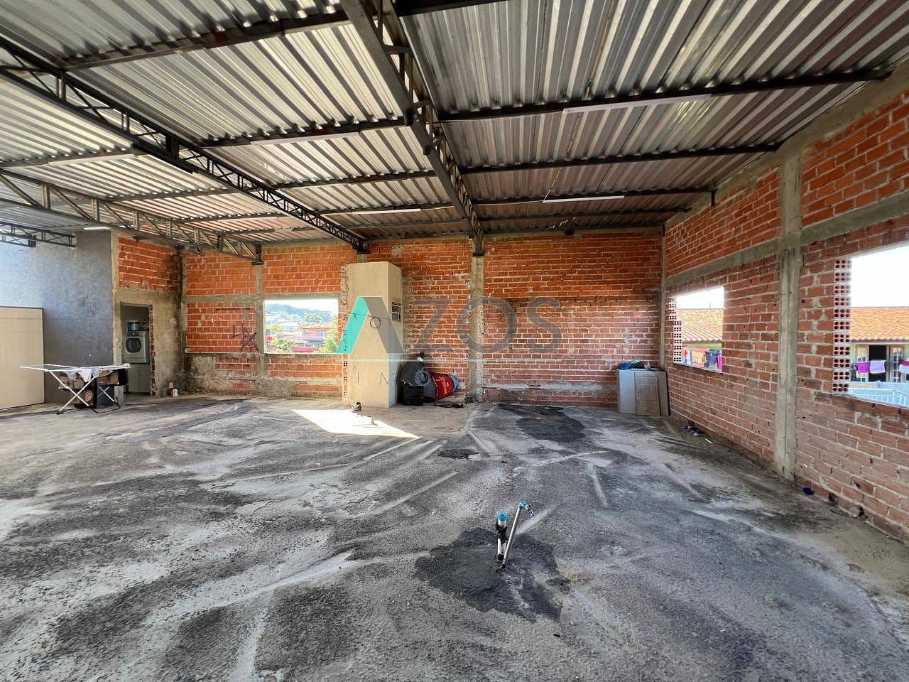 Casa à venda com 2 quartos, 150m² - Foto 22