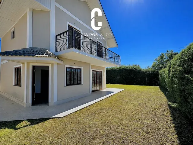 Casa com 957m² 3 quartos e 3 banheiros, à venda, no bairro Atalaia em Campos Do Jordão