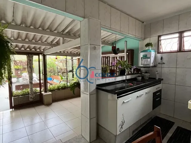 Casa com 209m² 3 quartos e 2 banheiros, à venda, no bairro Vila Saibreiro em Rio Claro