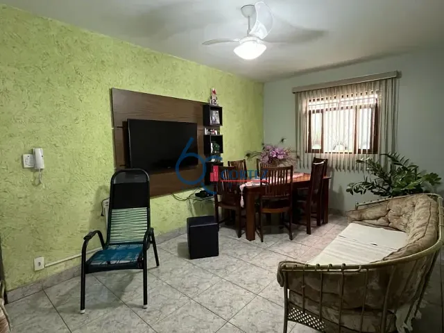 Casa com 209m² 3 quartos e 2 banheiros, à venda, no bairro Vila Saibreiro em Rio Claro