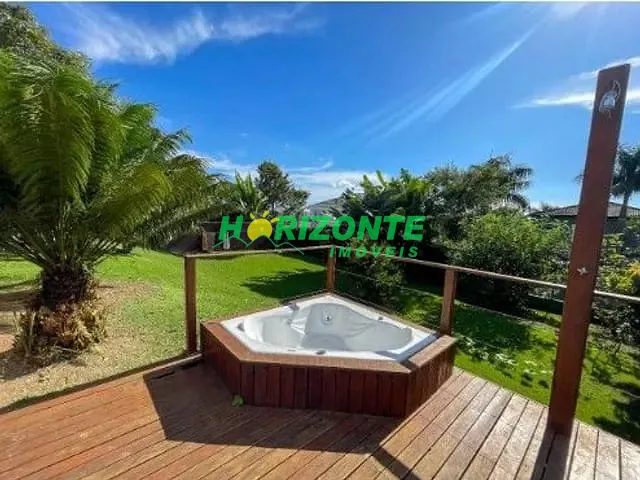Casa com 1019m² 5 quartos e 2 banheiros, à venda, no bairro Parque Mirante Do Vale em Jacareí