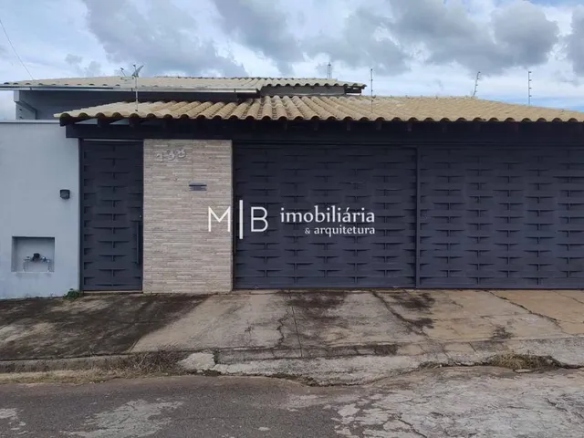 Casa com 200m² 2 quartos e 2 banheiros, à venda, no bairro Jardim Campestre III em Lavras