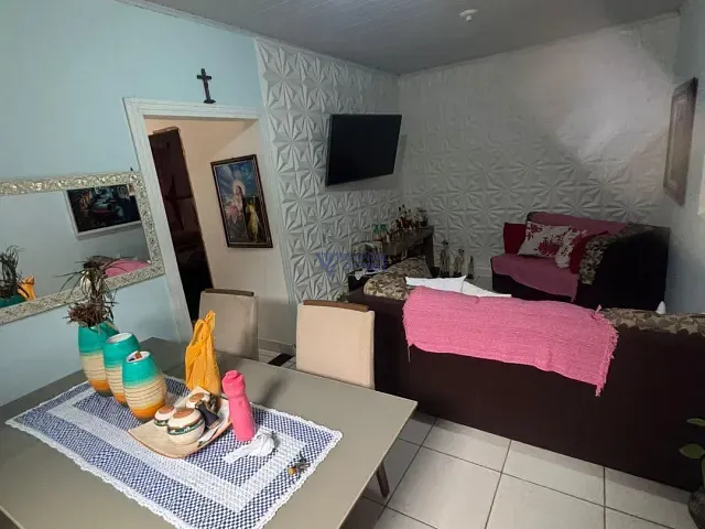 Casa 2 quartos e 1 banheiro, à venda, no bairro Campo dos Alemães em São José dos Campos
