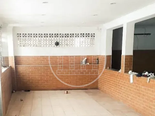 Casa com 320m², à venda, no bairro Socorro em São Paulo