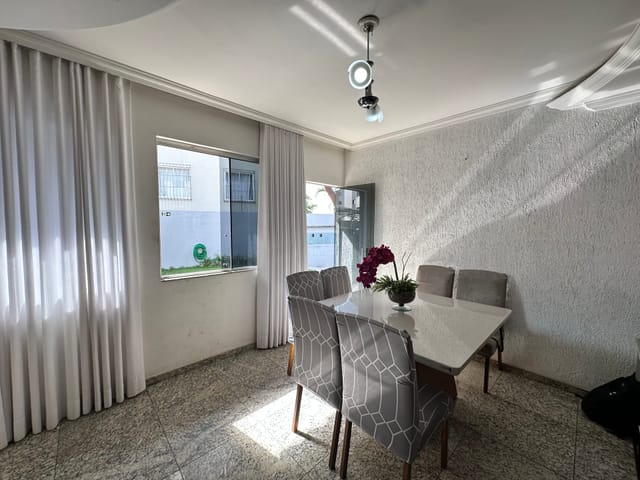 Casa com 150m² 3 quartos e 3 banheiros, à venda, no bairro Manacás em Belo Horizonte