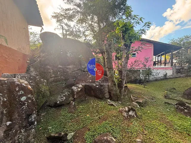 Casa 2 quartos e 2 banheiros, para alugar, no bairro Limoeiro em Guapimirim