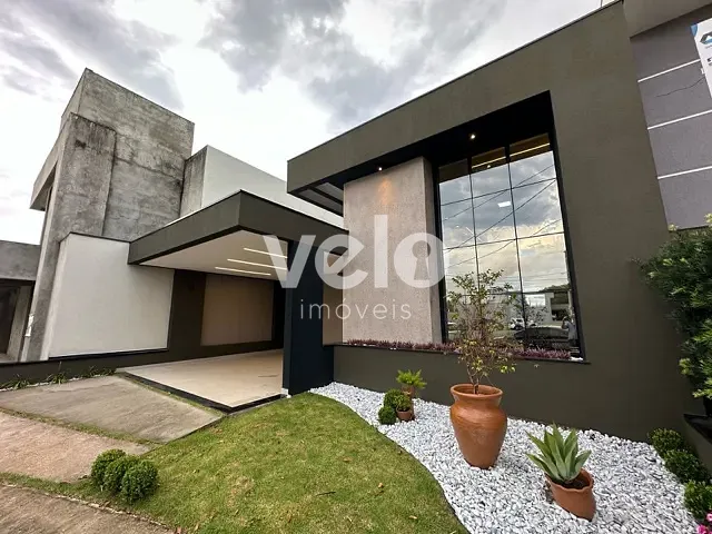 Casa com 267m² 3 quartos e 3 banheiros, à venda, no bairro Parque São Cristóvão em Taubaté
