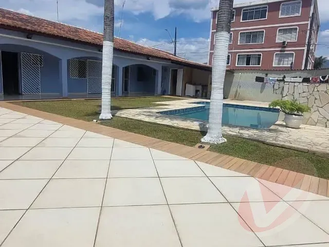 Casa com 316m² 2 quartos e 1 banheiro, à venda, no bairro Caiçara em Praia Grande