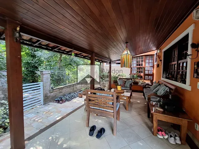 Casa 4 quartos e 7 banheiros, à venda, no bairro Mata Paca em Niterói