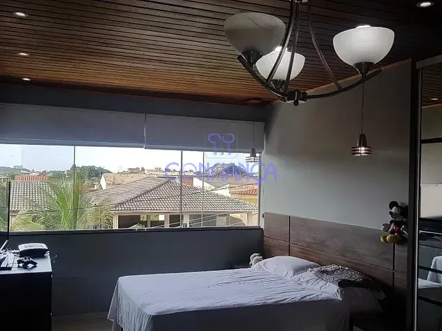 Casa com 819m² 5 quartos e 4 banheiros, à venda, no bairro Campo Grande em Rio de Janeiro