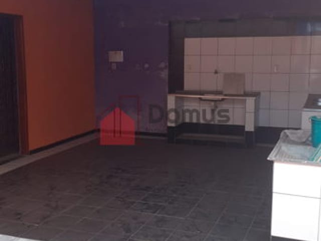 Casa à venda, no bairro Parque das Palmeiras em Pindamonhangaba