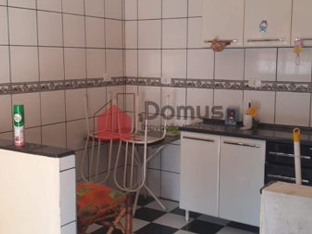 Casa à venda, no bairro Parque das Palmeiras em Pindamonhangaba