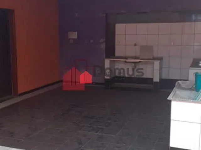 Casa à venda, no bairro Parque das Palmeiras em Pindamonhangaba