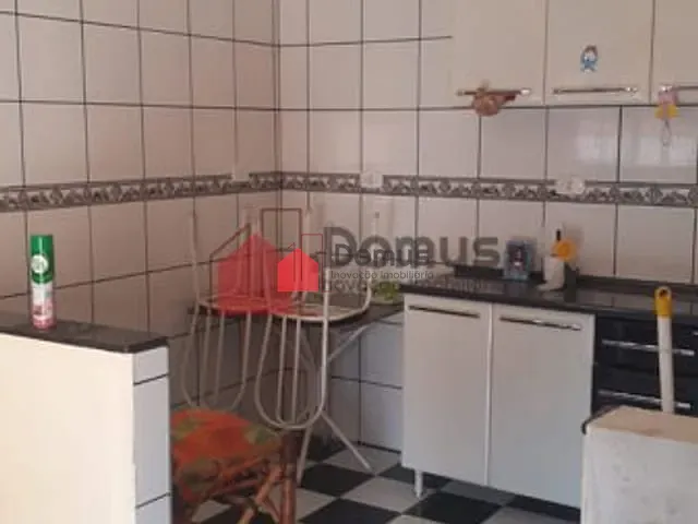 Casa à venda, no bairro Parque das Palmeiras em Pindamonhangaba