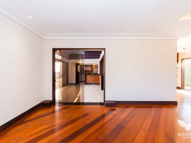 Casa com 450m² 5 quartos e 5 banheiros, para alugar, no bairro Butiatuvinha em Curitiba