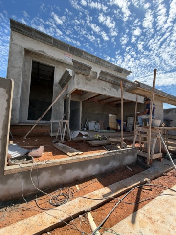 Casa 3 quartos e 1 banheiro, à venda, no bairro Residencial Riviera Suíça  em Sinop