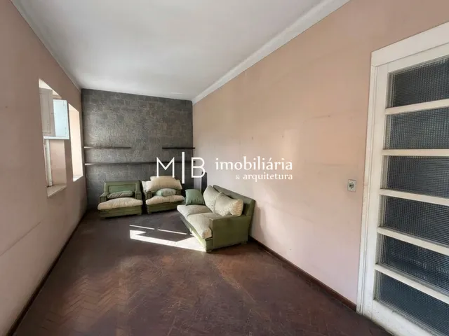 Casa 4 quartos e 4 banheiros, à venda, no bairro Centro em Cataguases