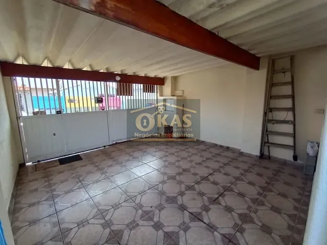 Casa 3 quartos e 2 banheiros, à venda, no bairro Parque Maria Helena em Suzano