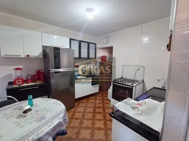 Casa 3 quartos e 2 banheiros, à venda, no bairro Parque Maria Helena em Suzano