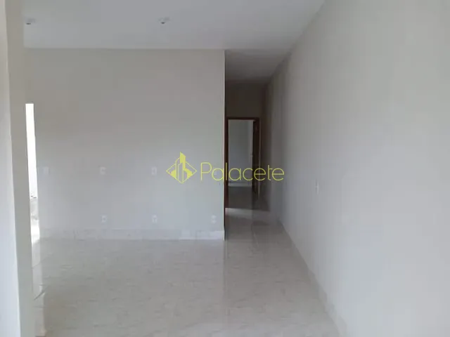 Casa com 64m² 2 quartos e 2 banheiros, à venda, no bairro Residencial Estoril em Taubaté
