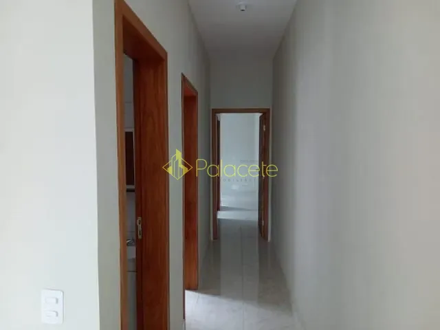 Casa com 64m² 2 quartos e 2 banheiros, à venda, no bairro Residencial Estoril em Taubaté