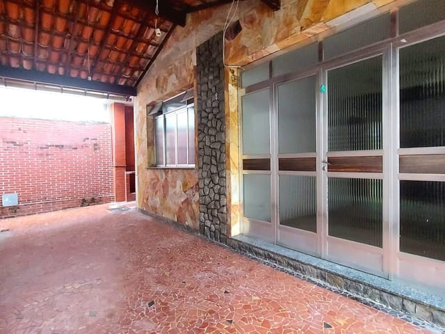 Foto do Casa - Casa com 2 quartos para alugar - Fonseca - Niterói/RJ | SelfSpin