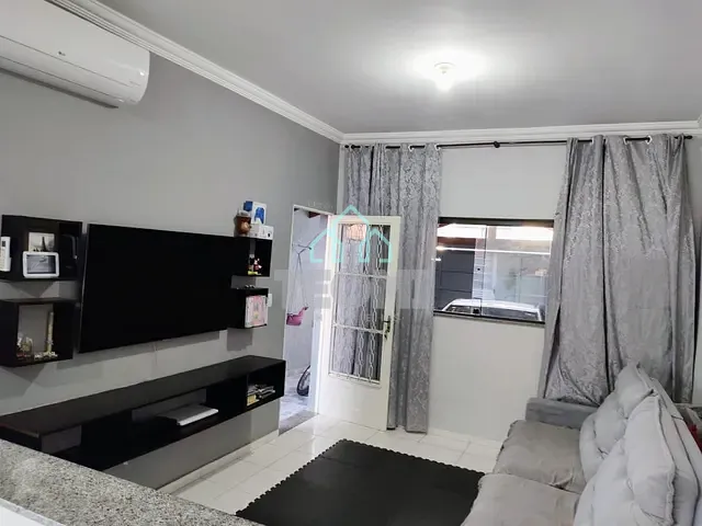 Casa com 128m² 3 quartos e 2 banheiros, à venda, no bairro Jardim Continental em Taubaté