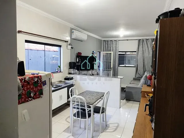 Casa com 128m² 3 quartos e 2 banheiros, à venda, no bairro Jardim Continental em Taubaté