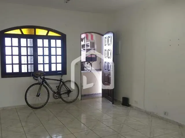 Casa com 200m² 3 quartos e 2 banheiros, à venda, no bairro Jardim Maria Tereza em Barueri