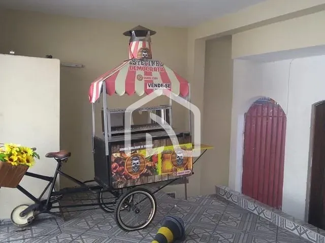 Casa com 200m² 3 quartos e 2 banheiros, à venda, no bairro Jardim Maria Tereza em Barueri