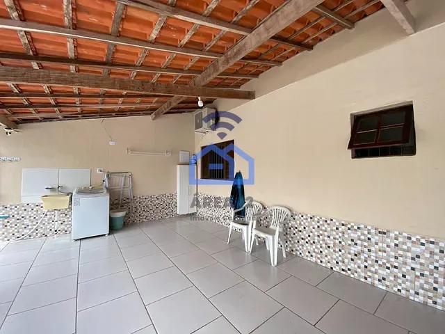 Casa com 320m² 4 quartos e 3 banheiros, à venda, no bairro Martim de Sá em Caraguatatuba