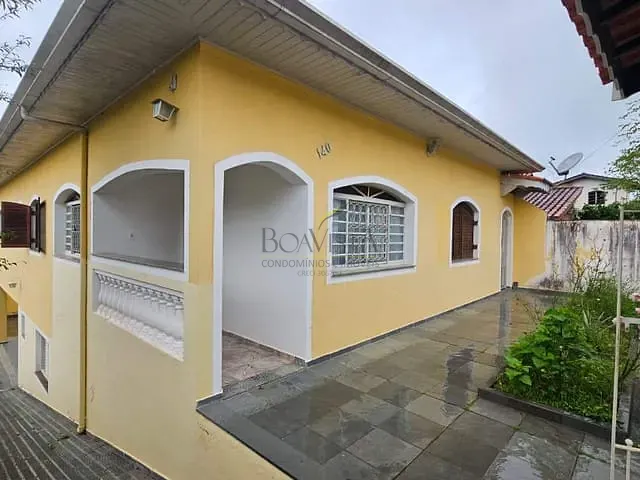 Casa com 600m² 3 quartos e 2 banheiros, à venda, no bairro Alvorada II em Piracaia