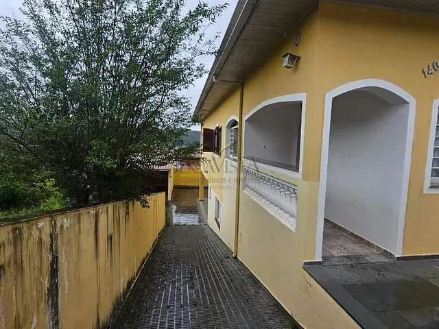 Casa com 600m² 3 quartos e 2 banheiros, à venda, no bairro Alvorada II em Piracaia