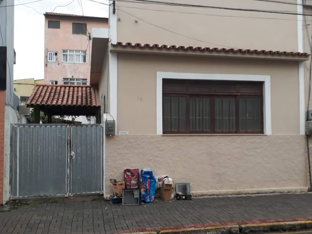 Casa 2 quartos e 3 banheiros, à venda, no bairro Centro em Campos dos Goytacazes