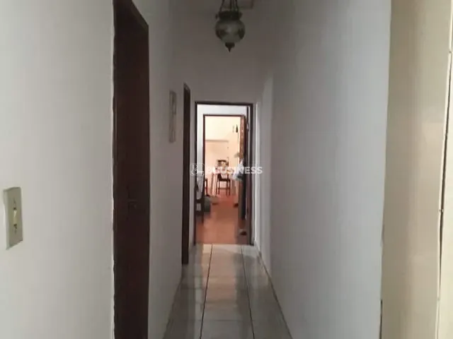 Casa 2 quartos e 3 banheiros, à venda, no bairro Centro em Campos dos Goytacazes