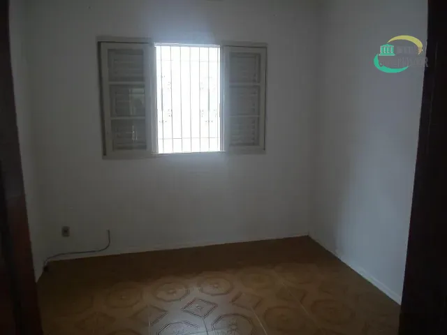 Casa com 411m² 3 quartos e 1 banheiro, para alugar, no bairro Jardim Chapadão em Campinas