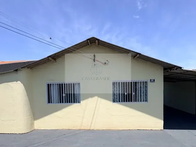 Casa com 275m² 2 quartos e 1 banheiro, para alugar, no bairro Domingos Neves em Rolândia