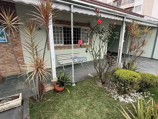 Casa 4 quartos e 3 banheiros, à venda, no bairro Jardim das Indústrias em São José dos Campos