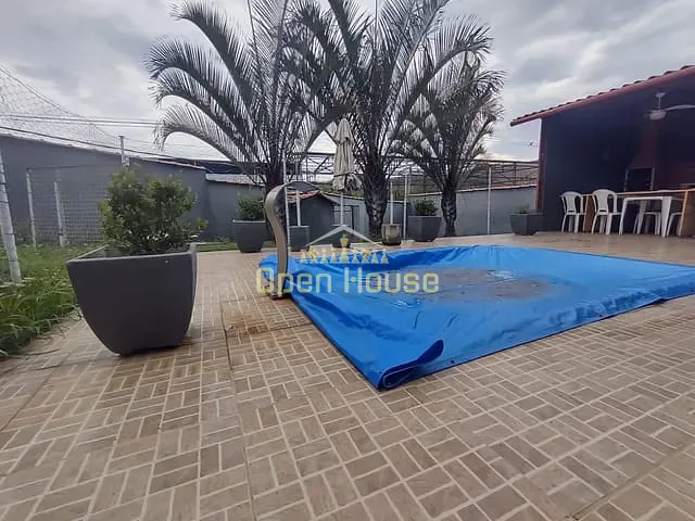 Casa 3 quartos e 2 banheiros, à venda, no bairro Colônia Santo Antônio em Barra Mansa