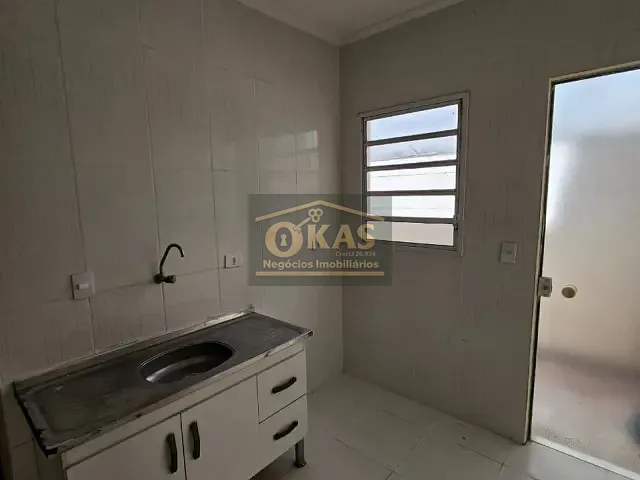 Casa 2 quartos e 1 banheiro, à venda, no bairro Vila Brasileira em Mogi das Cruzes