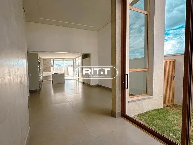 Casa com 363m² 4 quartos e 1 banheiro, à venda, no bairro Parque Brasil 500 em Paulínia